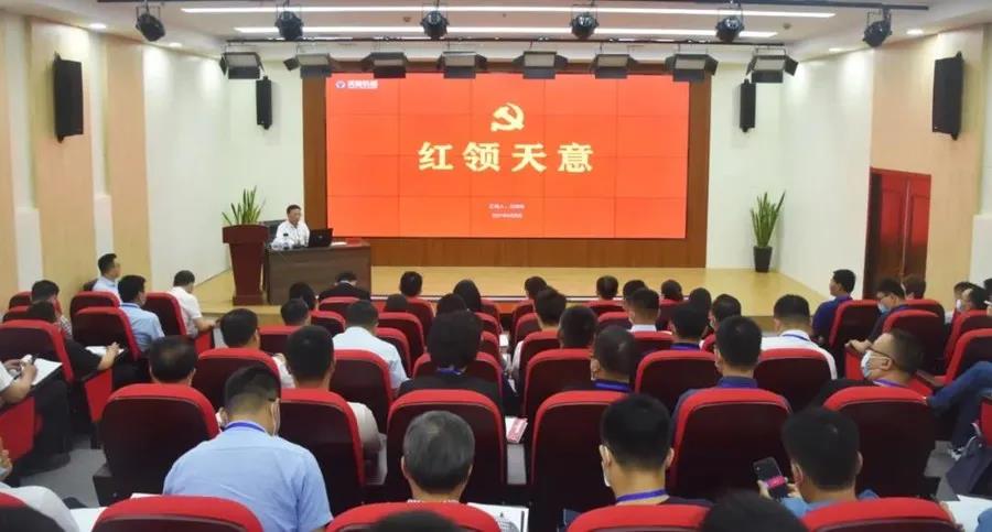 乘風破浪 筑夢前行丨2021感謝有你，2022砥礪前行！